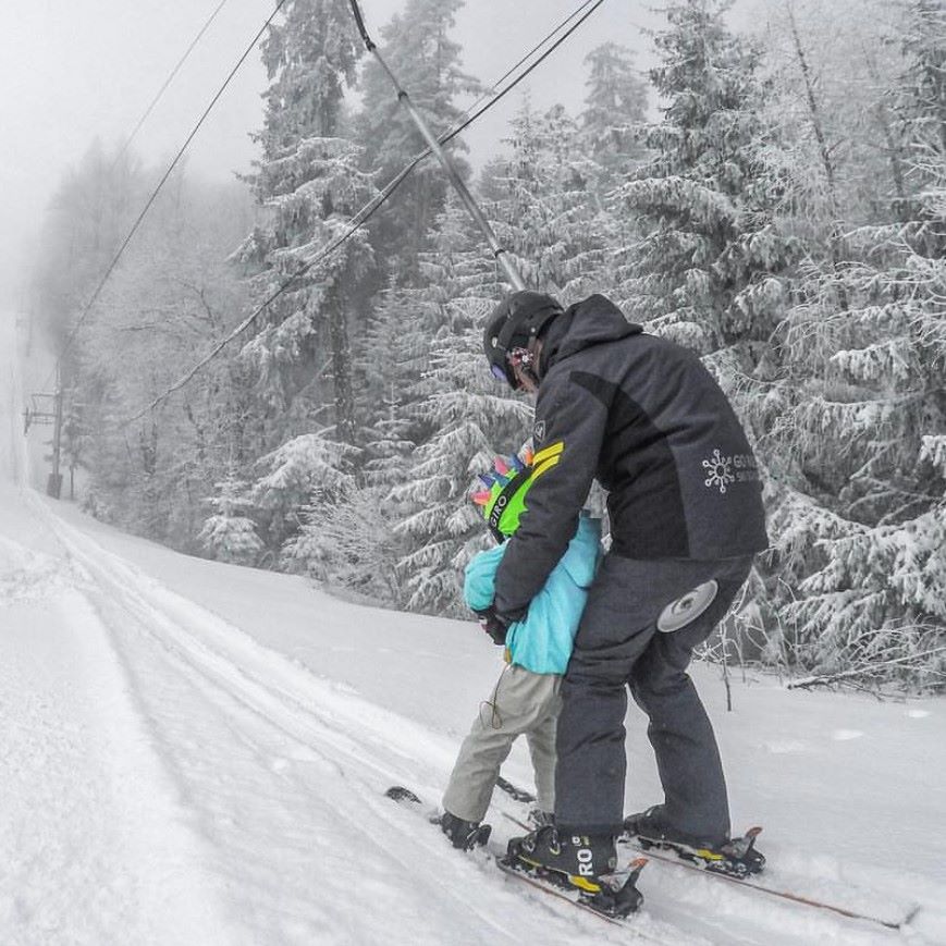 ski lessons with chilrens in borovets rsort
